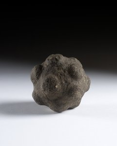 Bola tallada, Neolítico tardío, Escocia, c.3750-2000 a.C. de Neolithic